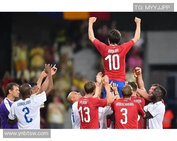 莱曼足球球星职业生涯辉煌历程与场上场下动人故事 莱曼足球球星职业生涯辉煌历程与场上场下动人故事